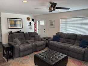 201-203 Gallagher Ave in Yerington, NV - Building Photo - Building Photo