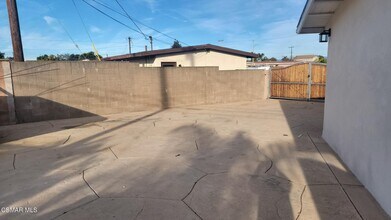 1720 Elsinore Creek in Oxnard, CA - Building Photo - Building Photo