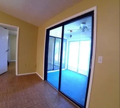 1912 Peppermill Dr in Clearwater, FL - Building Photo - Building Photo