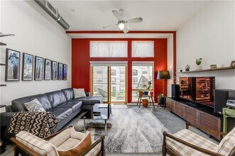2124 E 6th St in Austin, TX - Foto de edificio - Building Photo