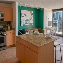 235 N Columbus Dr in Chicago, IL - Building Photo - Building Photo
