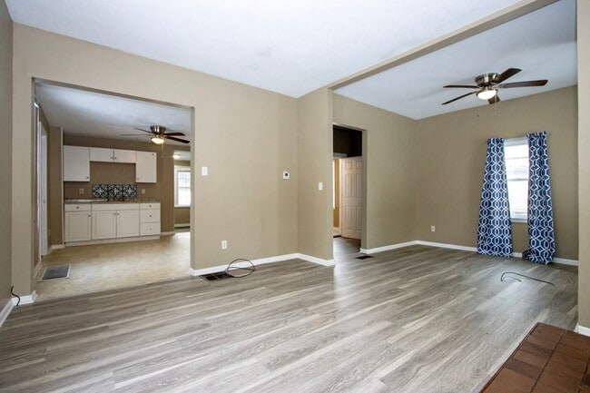 636 Western Dr in Wooster, OH - Foto de edificio - Building Photo