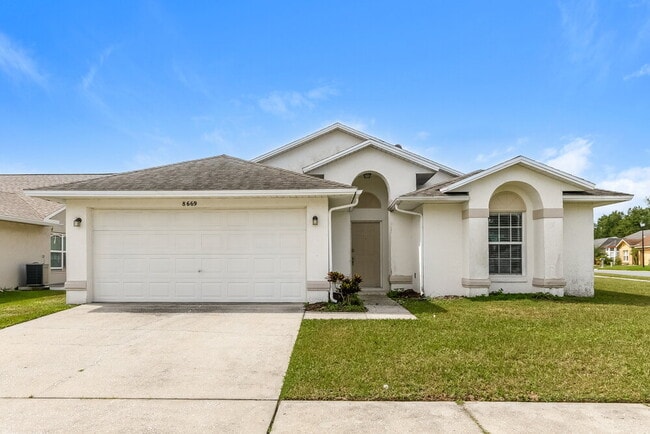 8669 Wellington Loop