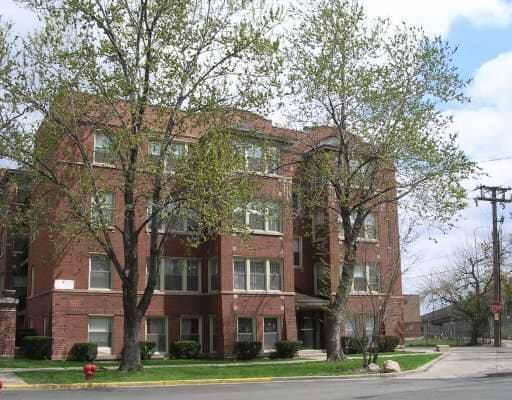 property at 4031 N Kedvale Ave