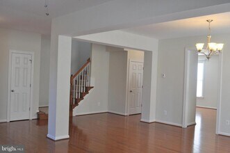 22639 Tivoli Ln in Ashburn, VA - Building Photo - Building Photo