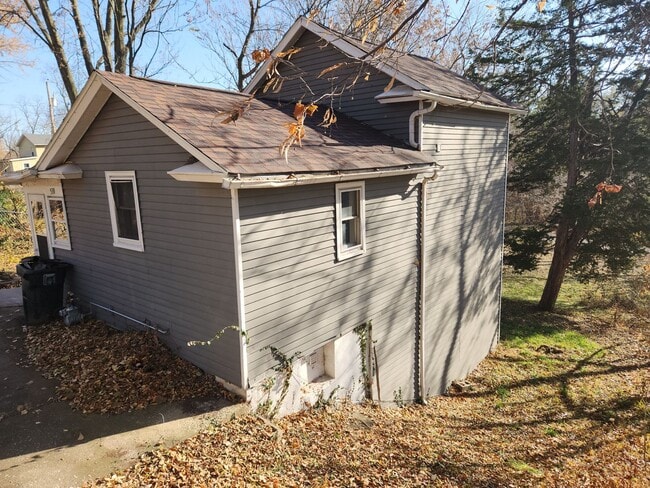 property at 510 W 10 1/2 St