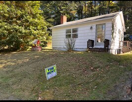 25 Brann Ave in Augusta, ME - Building Photo