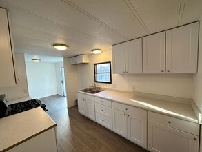 484 W 300 S in Wellington, UT - Building Photo - Building Photo