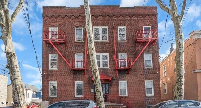 property at 720 Cortlandt St