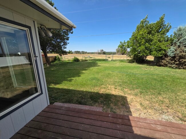 2215 Terrace Dr in Caldwell, ID - Building Photo - Building Photo