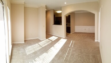 Stillwood Farms Apartments at Newnan in Newnan, GA - Foto de edificio - Building Photo