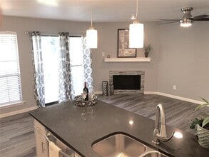 2505 Wedglea Dr in Dallas, TX - Building Photo - Building Photo