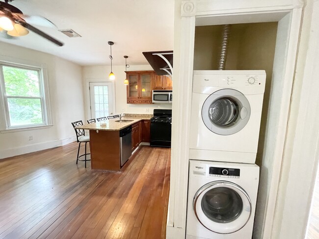 111 Hillside St, Unit 2T in Boston, MA - Building Photo - Building Photo