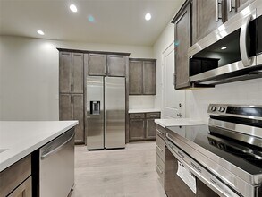 5730 Paul Quinn St in Houston, TX - Building Photo - Building Photo