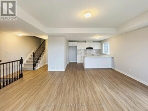 722 Lillian Freiman Private in Ottawa, ON - Building Photo - Building Photo