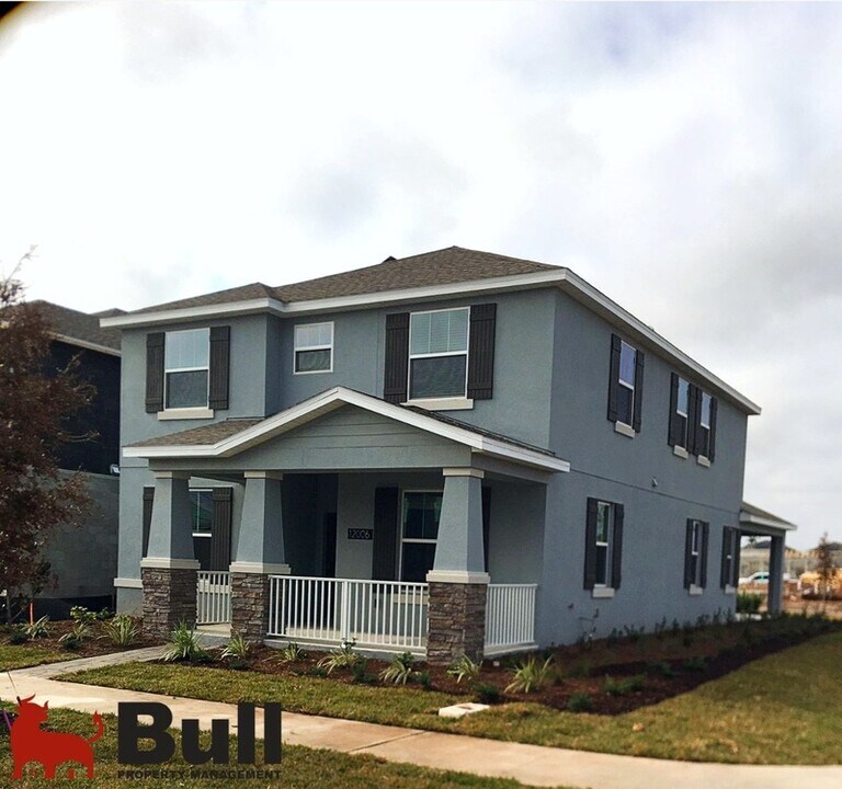 12006 Language Wy in Orlando, FL - Building Photo