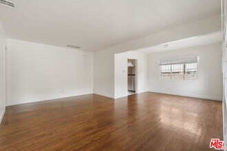 821 Laveta Terrace in Los Angeles, CA - Building Photo - Building Photo