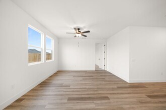 7004 Cave Ave in Bakersfield, CA - Building Photo - Building Photo