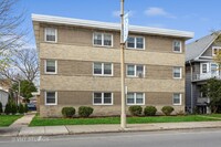 929 S Oak Park Ave in Oak Park, IL - Foto de edificio - Building Photo