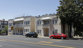 1901-1911 Sonoma Blvd Apartments