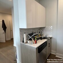 31 Queensberry St, Unit 11 in Boston, MA - Building Photo - Building Photo