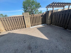 81 Eagen Dr in Kitchener, ON - Building Photo - Building Photo