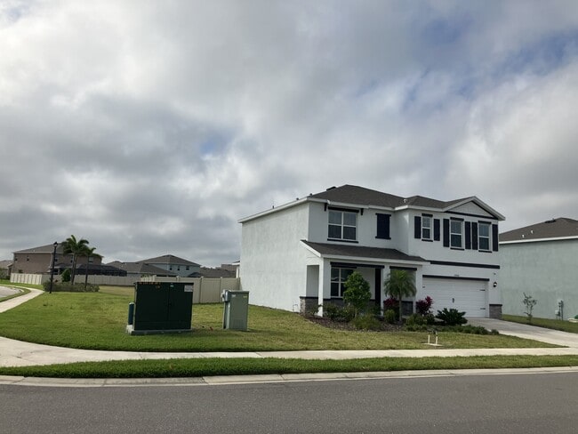 17448 Harvest Moon Way in Bradenton, FL - Building Photo - Building Photo