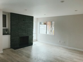 1319 23rd St, Unit A in Santa Monica, CA - Building Photo - Building Photo