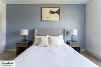 655 W Marina Cove Dr, Unit 160 in St. Augustine, FL - Foto de edificio - Building Photo