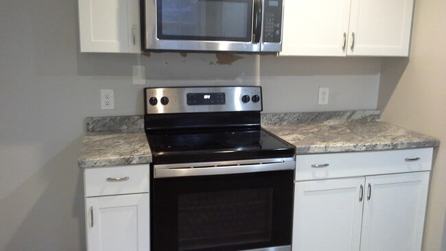 property at 2593 Nancelon Cir N