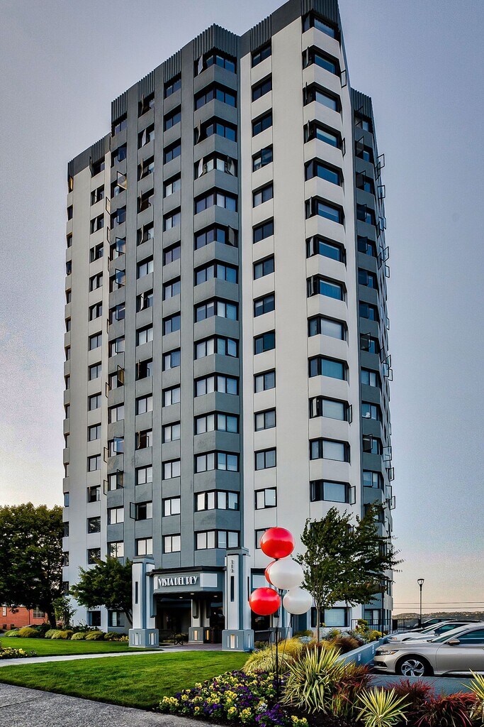 Vista Del Rey Apartments in WA