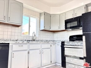 3509 Arroyo Seco Ave in Los Angeles, CA - Building Photo - Building Photo