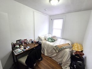 273 Cardinal Medeiros Ave, Unit 1 in Cambridge, MA - Foto de edificio - Building Photo