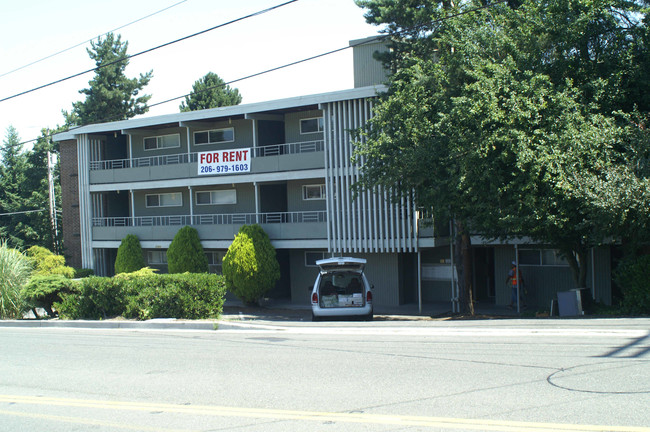 Eastview Apartments in Seattle, WA - Building Photo - Building Photo