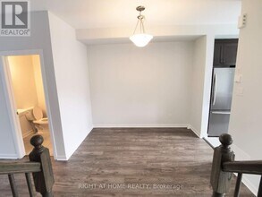 90 Natare Pl in Ottawa, ON - Building Photo - Building Photo