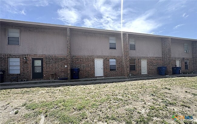 property at 402 S 2nd St