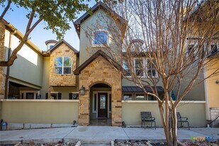 961 N Academy Ave, Unit 180 in New Braunfels, TX - Building Photo