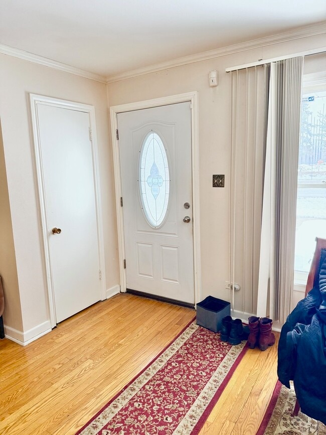 2909 Oakton St in Park Ridge, IL - Building Photo - Building Photo