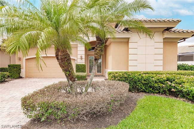 6105 Dogleg Dr in Naples, FL - Foto de edificio - Building Photo