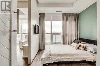 60 Berwick Ave in Toronto, ON - Building Photo - Building Photo