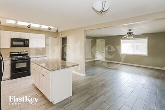 9214 N 36th Dr in Phoenix, AZ - Building Photo - Building Photo