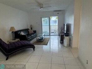 3000 Riomar St in Fort Lauderdale, FL - Foto de edificio - Building Photo
