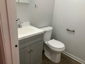 315 Elmwood Dr in Hudson, NH - Building Photo - Building Photo