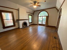 2830 San Gabriel St in Austin, TX - Building Photo