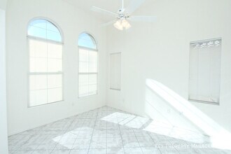 5830 Willow Trace Ave in Las Vegas, NV - Building Photo - Building Photo