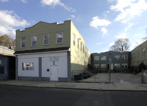 192 Belmont Ave in Long Branch, NJ - Foto de edificio - Building Photo