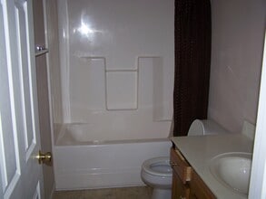 123 Jessica Way, Unit B in Stanford, KY - Building Photo - Building Photo