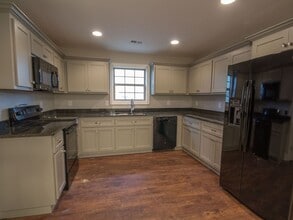 20672 Sabrina Ln in Athens, AL - Building Photo - Building Photo