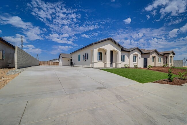 property at 5216 Hawkwatch Ln