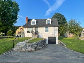 7 Skyline Terrace in Danbury, CT - Building Photo - Building Photo
